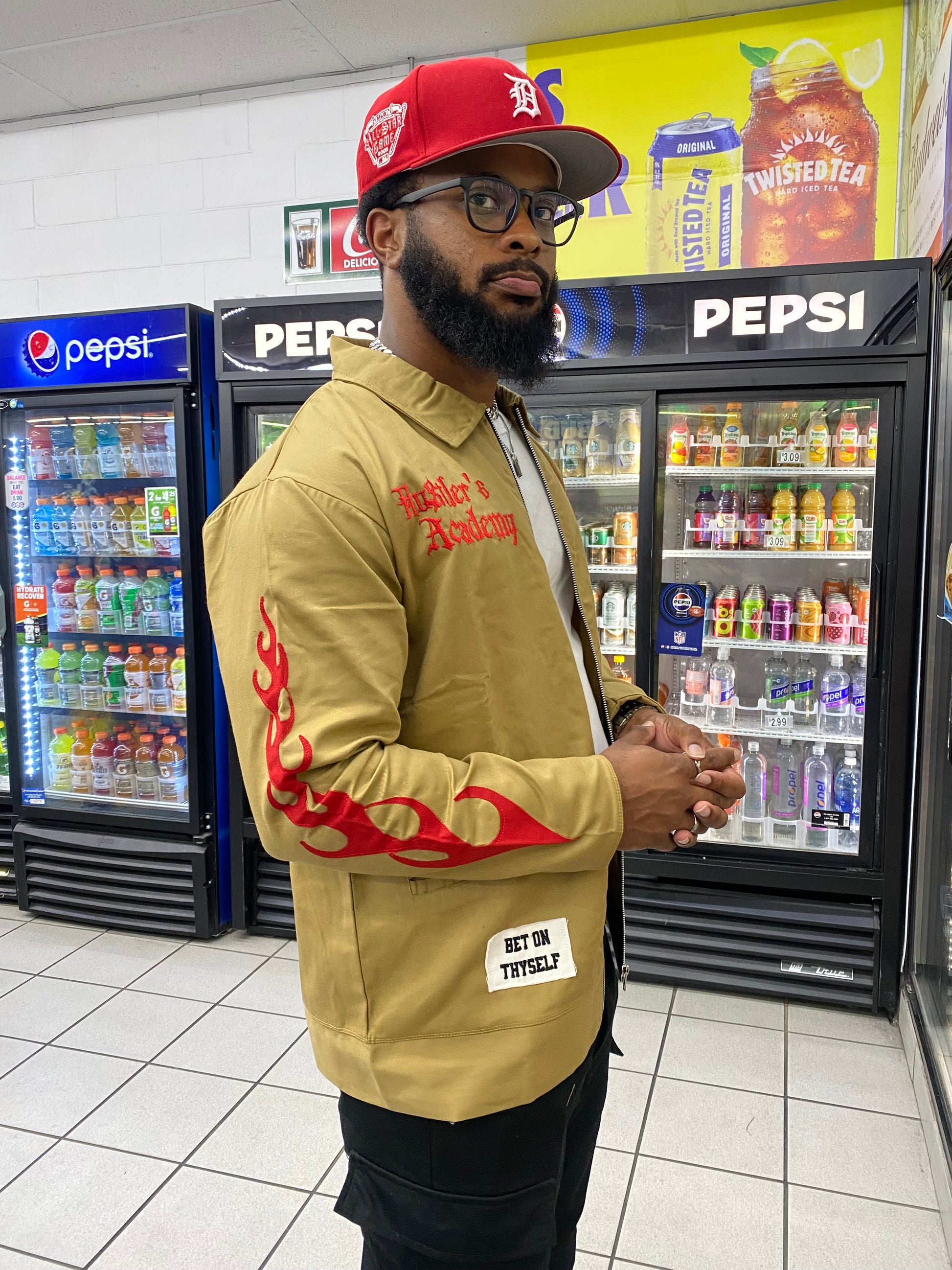 Beige & Red